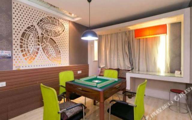 Yiwu Mingjing Hotel