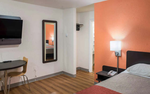 Motel 6 Fort St. John, BC