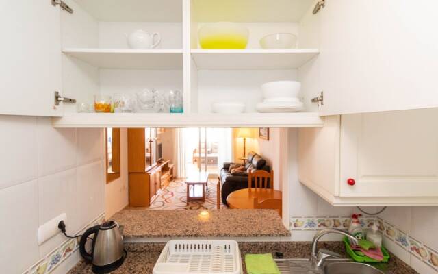 Penthouse with Sea Views & Lovely Garden
