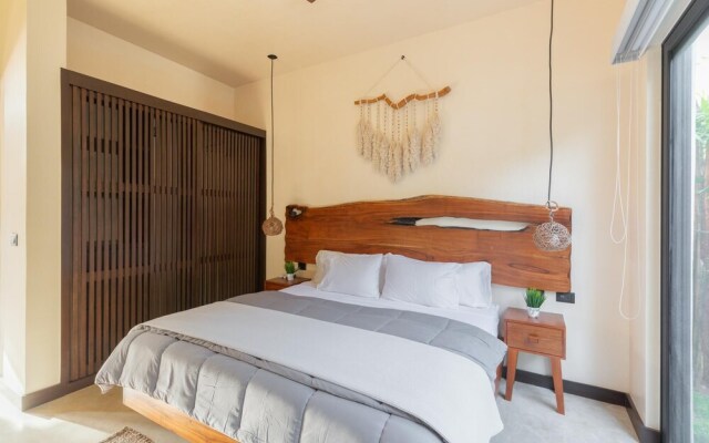 Stunning Exclusive 4BR House Private Pool Rooftop Sundeck Amazing Amenities