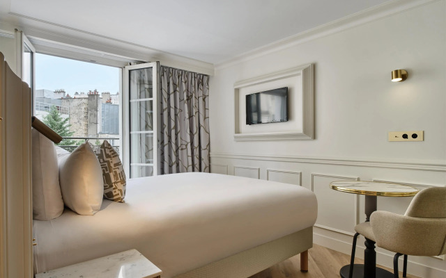 Posy Hotel by Happyculture