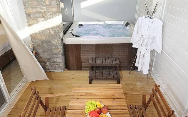 Chill Out Exclusive Suites