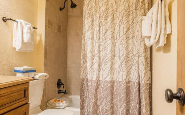 1100 Flying Dutchman 1 Bedroom Condo by RedAwning