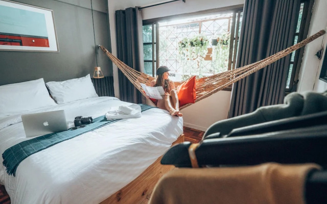 Haus Sathorn 11 Bed & Breakfast