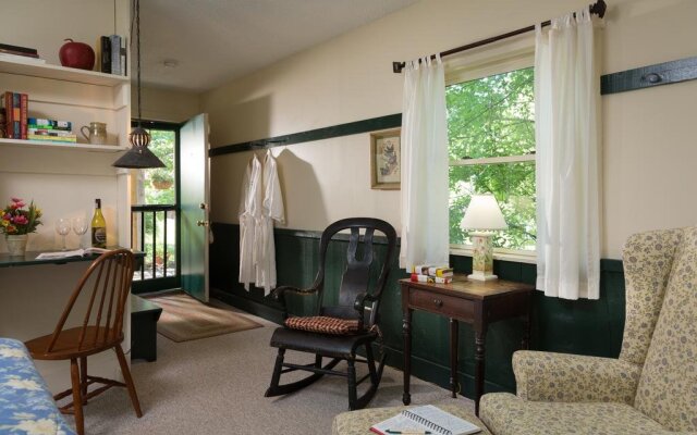 Inn & Spa at Cedar Falls