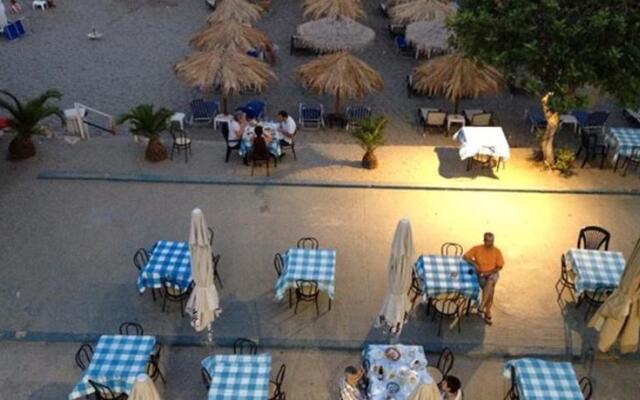 Dimitra Holiday Rooms