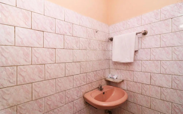 Hotel Amar Palace by OYO Rooms