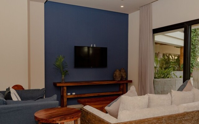 2 Bedroom Luxury Suite 103