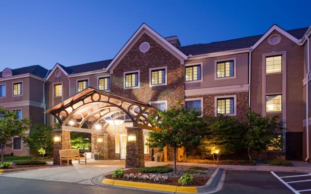 Staybridge Suites MPLS-Maple Grove/Arbor Lakes, an IHG Hotel