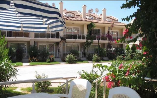 Villa AQ37 by JoyLettings