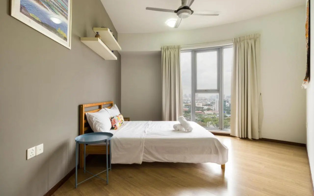 PJ8 Service Suites by Airhost