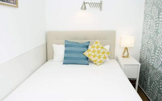 Lovely Quiet & Center Sea Views