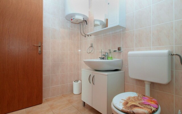Apartment 1804