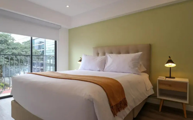 w Brilliant 2BR w Balcony in Miraflores