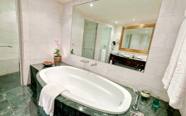 Labourdonnais Waterfront Hotel