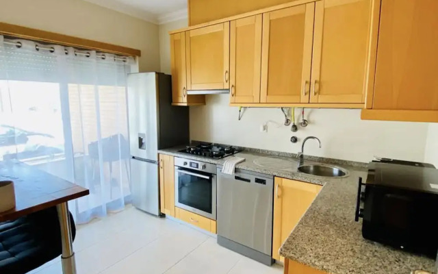 Beautiful 2-bed Villa in Albufeira