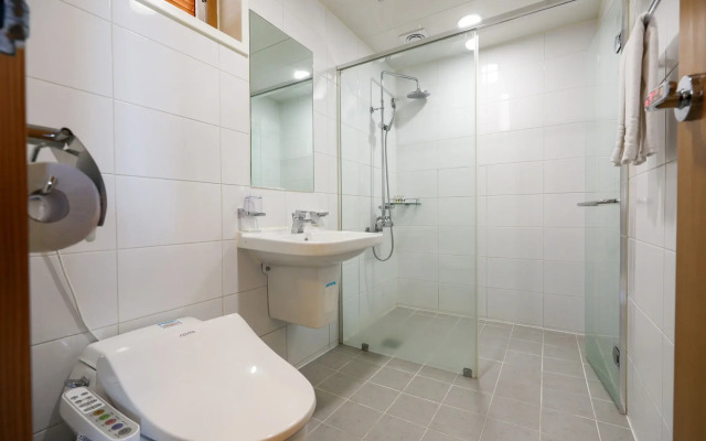 Hanok Hotel Odongjae