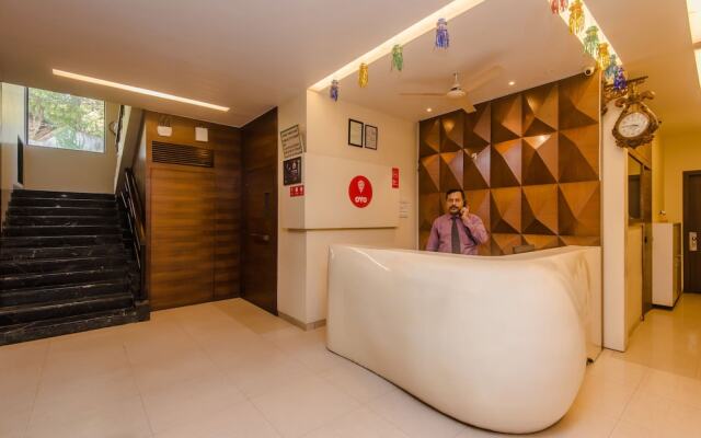 OYO 10382 Hotel Saffron Suites