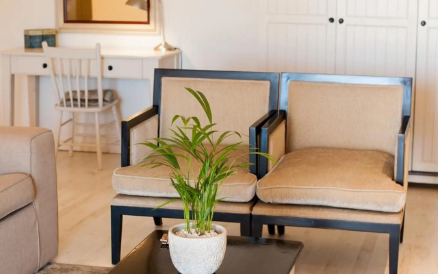 Four Palms Accommodation