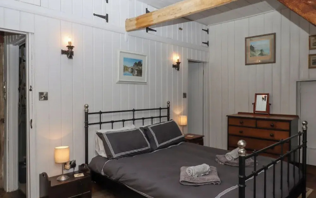 Alpha Cottage