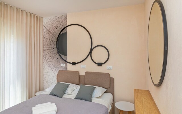Ragusa Sea View apartment by DuHomes