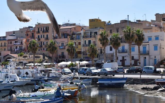 Pleasant Holiday Home in Santa Flavia
