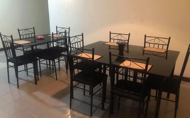 Travel Hub Kandy