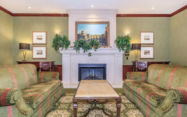 LAs Premier Apartments