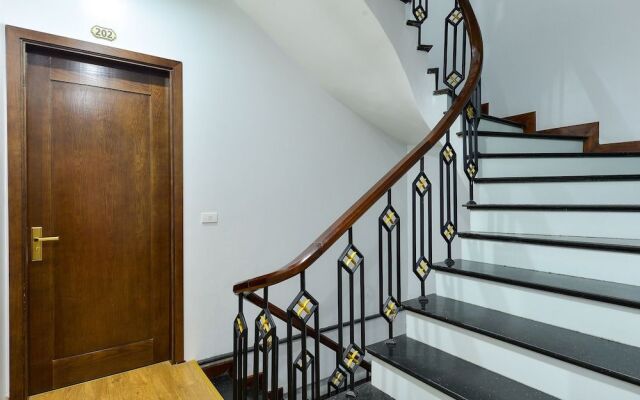 OYO 362 Lavender Hotel & Apartment