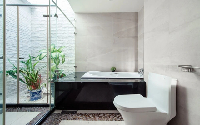 Oceanic Pearl Resort