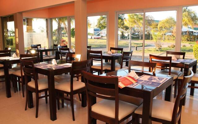 Brisas Del Lago Apart And Hotel