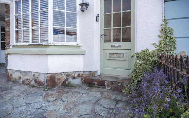 Myrtle - 1 Bedroom Apartment - Saundersfoot