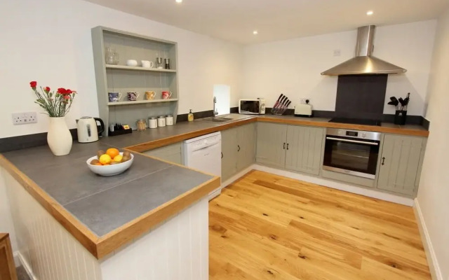 Monkstadt No 9 - Pretenders Escape