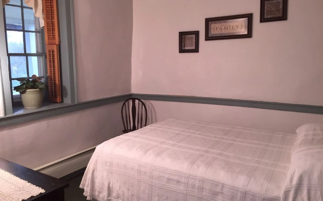 Headley Inn Bed and Breakfast