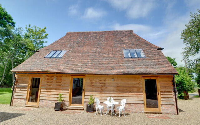 Saddlehurst Barn