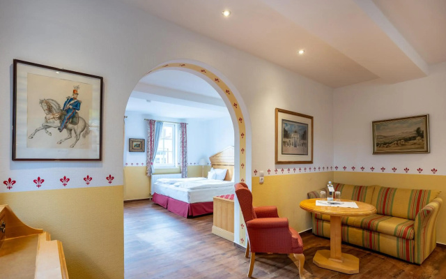 Hotel Burg Staufenberg