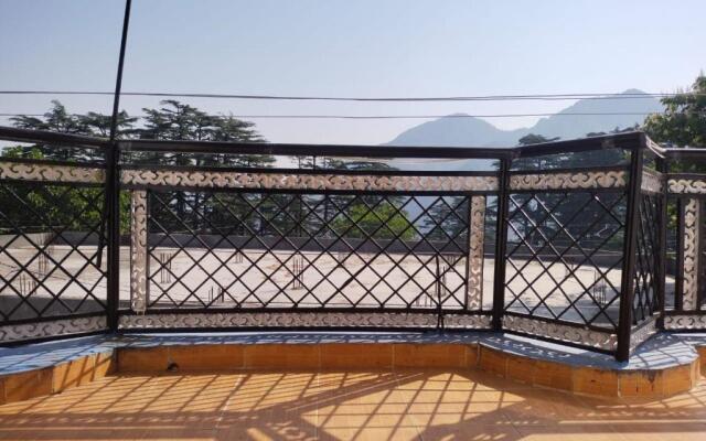 Vijay Raj Guest House