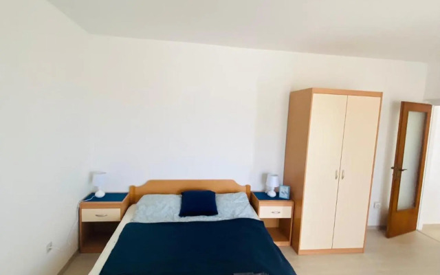 Exceptional apartment with 2 bedrooms near the sea