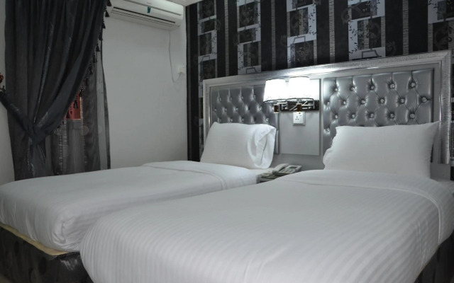 White Fort Hotel