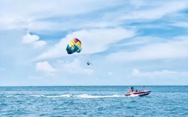 Weizhou Island Manyue Homestay (Shiluokou Beach Shop)