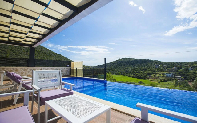 Villa Balayi by Akdenizvillam