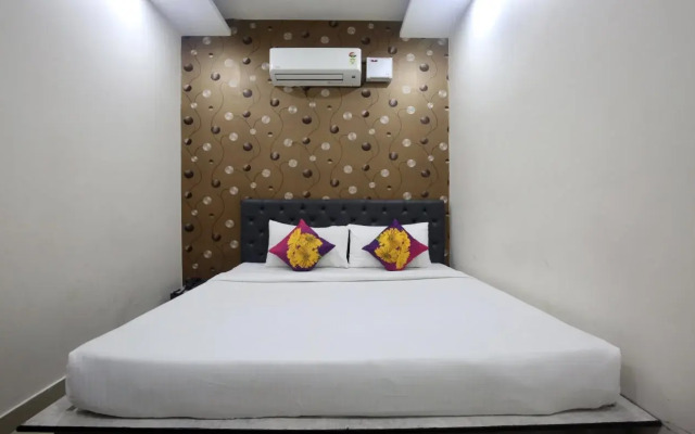 Hotel Crossroads