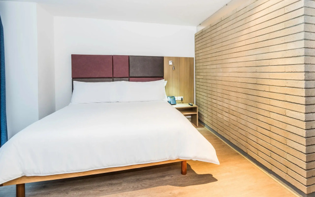 Viaggio Teleport Suites