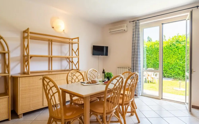 Apartment in Salo With Pool and Olive Groves