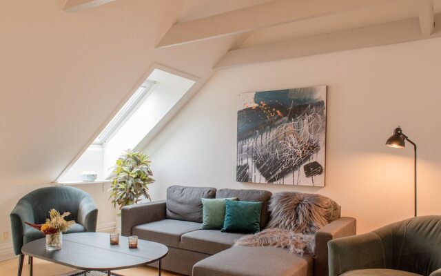 Sanders Canal - Chic 2-bdr Apt in Arhus Center