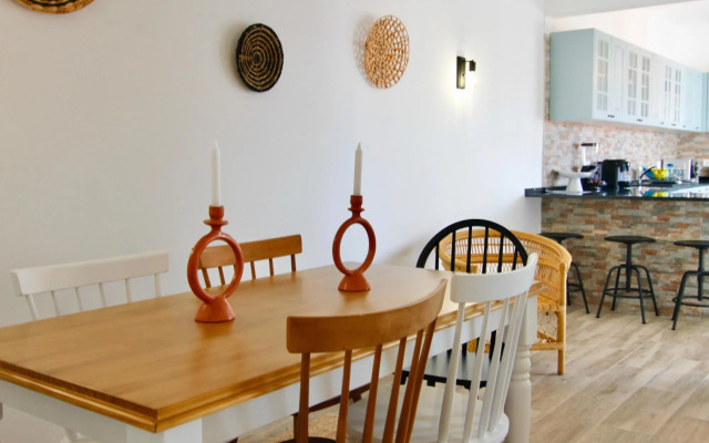 Lagoa Central by Homing