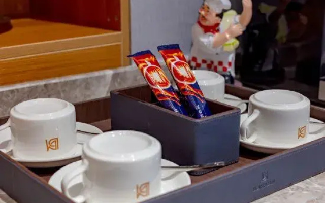 Super 8 Hotel Shanghai JiaDing HongQiao Wan Da Guang Chang
