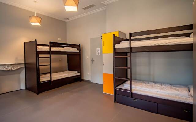 Banana's Camp - Hostel