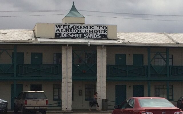Desert Sands Motel