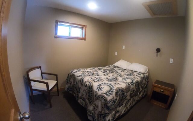 Twin Pines Resort